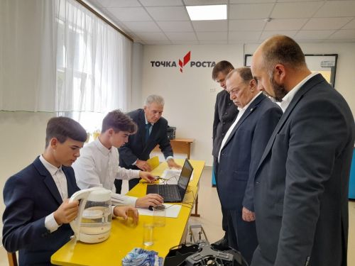Алан урта мәктәбендә «Үсеш ноктасы» үзәге ачылды