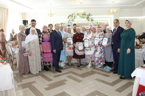 Тәмле ризык - өстәл күрке