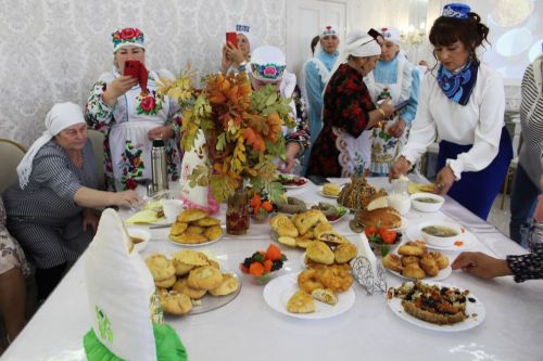 Тәмле ризык - өстәл күрке