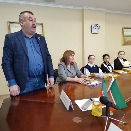 «Туган ил минем өчен нәрсәдән башлана» дип исемләнгән  иншалар бәйгесе җиңүчеләре бүләкләнде