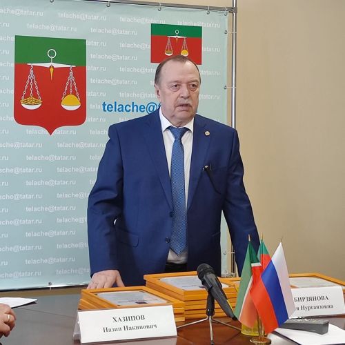 «Туган ил минем өчен нәрсәдән башлана» дип исемләнгән  иншалар бәйгесе җиңүчеләре бүләкләнде