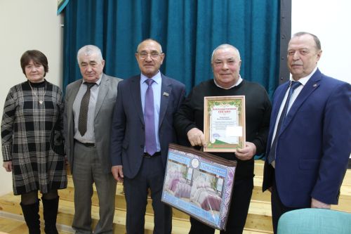 Халык белән кара-каршы сөйләштеләр