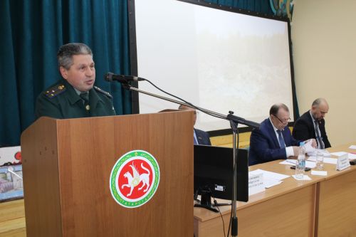 Халык белән кара-каршы сөйләштеләр
