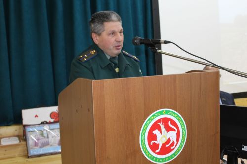 Халык белән кара-каршы сөйләштеләр
