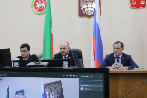 Спиртлы эчемлекләр куллануның торышы буенча киңәйтелгән утырыш узды
