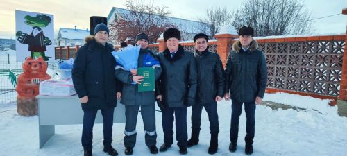 Теләче Газ хуҗалыгында Яңа ел чыршысын ачу тантанасы узды