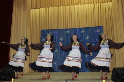 Югары Кибәхуҗада күңелле яңа ел кичәсе узды