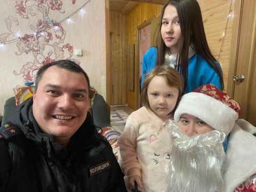 Проведена акция профилактической направленности «Полицейский дед мороз»