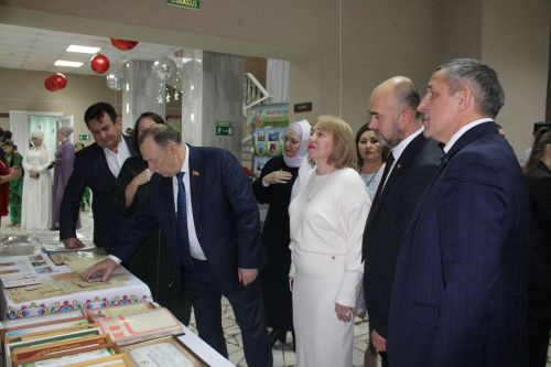 «Минем гаиләм - минем байлыгым» дип исемләнгән фестивальнең йомгаклау концерты узды