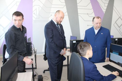 Татарстан Рәисе Администрациясе җитәкчесе Әсгать Сәфәров эшлекле сәфәр белән Теләче районында