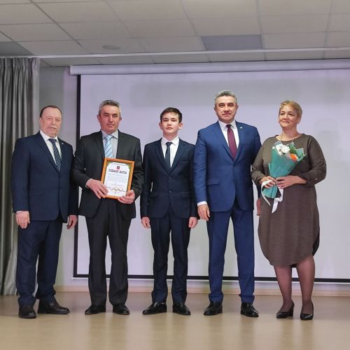 Татарстан Республикасының Мәгариф һәм фән министры Илсур Һадиуллин районга эш сәфәре белән килде