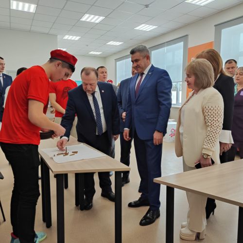 Татарстан Республикасының Мәгариф һәм фән министры Илсур Һадиуллин районга эш сәфәре белән килде