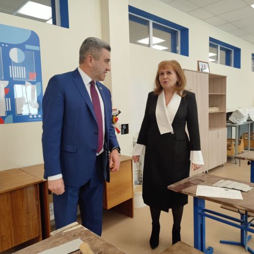 Татарстан Республикасының Мәгариф һәм фән министры Илсур Һадиуллин районга эш сәфәре белән килде