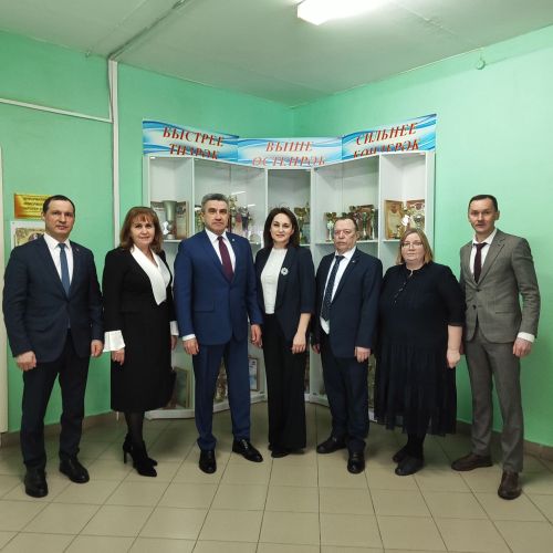 Татарстан Республикасының Мәгариф һәм фән министры Илсур Һадиуллин районга эш сәфәре белән килде