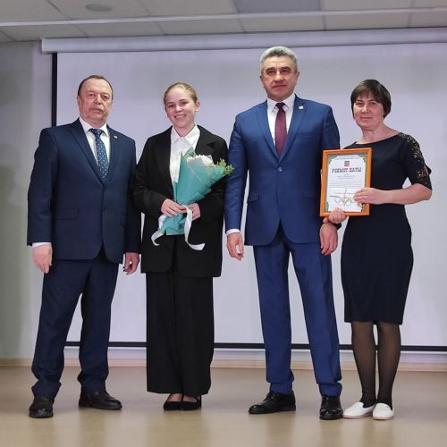 Татарстан Республикасының Мәгариф һәм фән министры Илсур Һадиуллин районга эш сәфәре белән килде