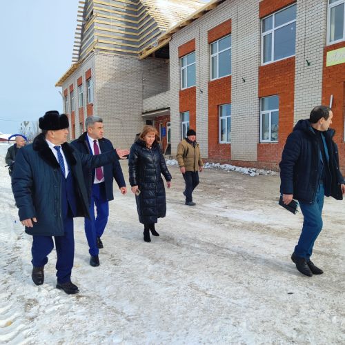 Татарстан Республикасының Мәгариф һәм фән министры Илсур Һадиуллин районга эш сәфәре белән килде