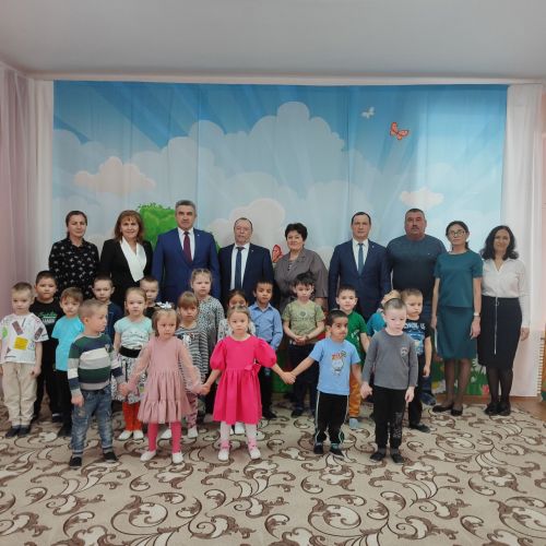 Татарстан Республикасының Мәгариф һәм фән министры Илсур Һадиуллин районга эш сәфәре белән килде