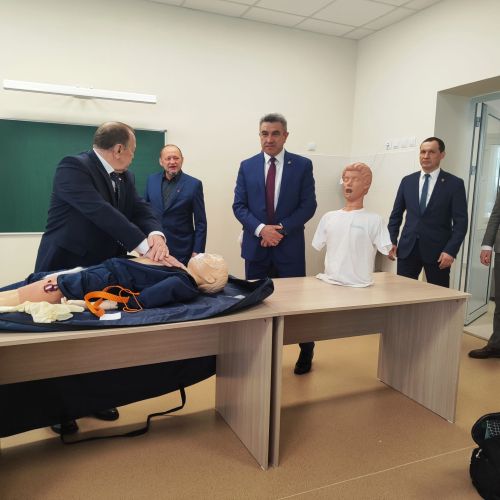 Татарстан Республикасының Мәгариф һәм фән министры Илсур Һадиуллин районга эш сәфәре белән килде