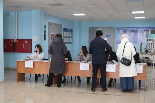 Сайлаулар Теләче авылының 2670 нче сайлау участогында да башланып китте
