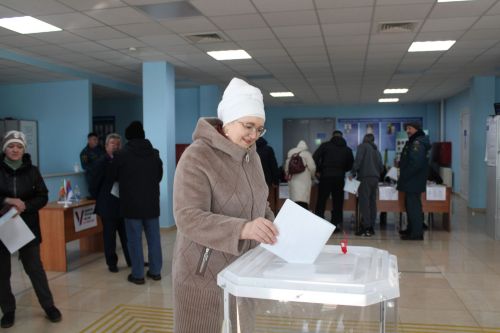 Сайлаулар Теләче авылының 2670 нче сайлау участогында да башланып китте