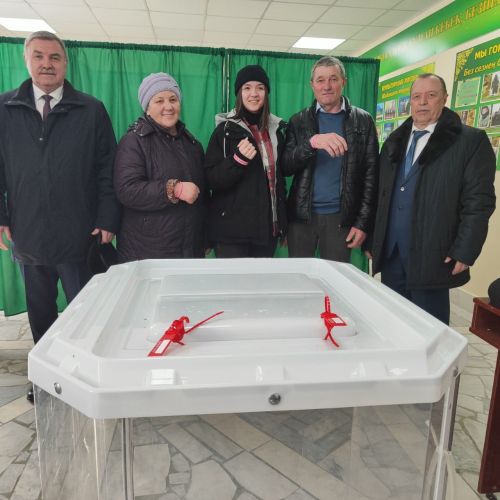 Сайлаучыларның күңелен үзешчәннәр күтәрә