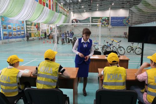 “Хәвефсез тәгәрмәч” бәйгесенең район этабы бара