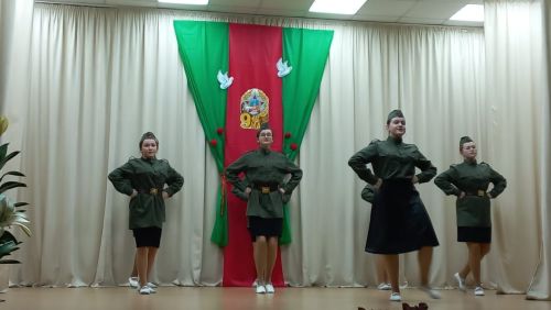 «Ләйсән» бию төркеменең отчет концерты булып узган