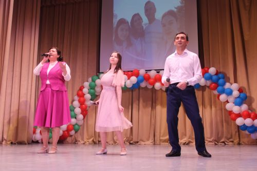 Гаилә көне уңаеннан бәйрәм тамашасы