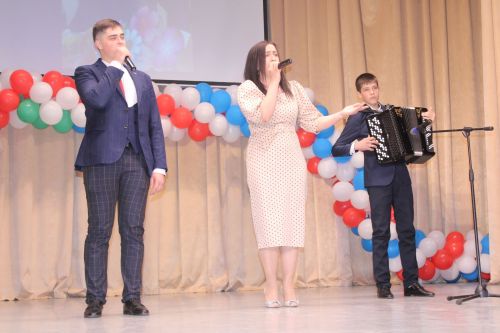 Гаилә көне уңаеннан бәйрәм тамашасы