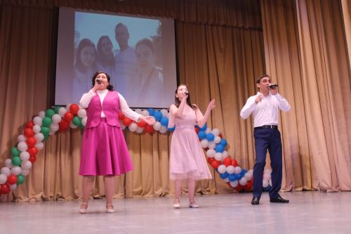 Гаилә көне уңаеннан бәйрәм тамашасы