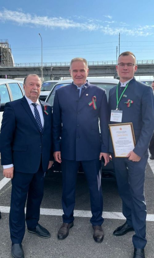 Автомобиль ачкычы тапшырдылар