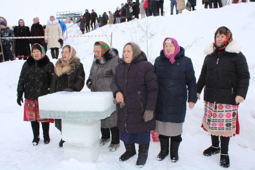 Бәке тишеп су коендылар