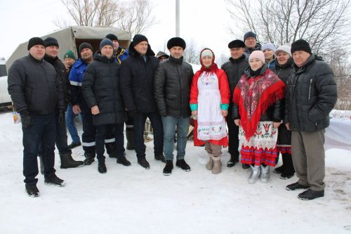 Бәке тишеп су коендылар