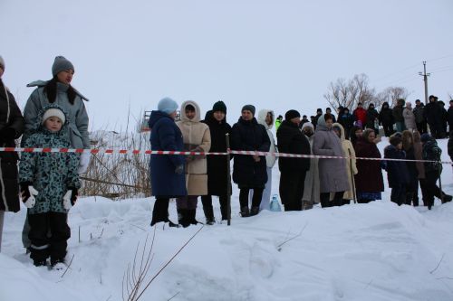 Бәке тишеп су коендылар