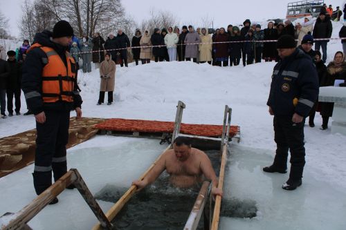 Бәке тишеп су коендылар
