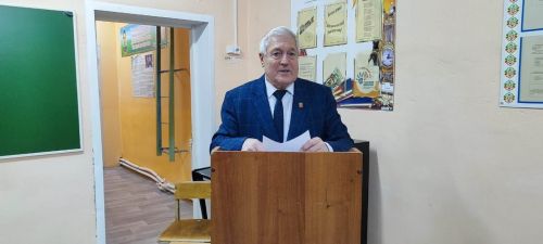 Район җитәкчелеге Шәтке  мәктәбе  укучылары  белән  күреште