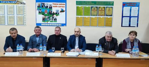 Район җитәкчелеге Шәтке  мәктәбе  укучылары  белән  күреште