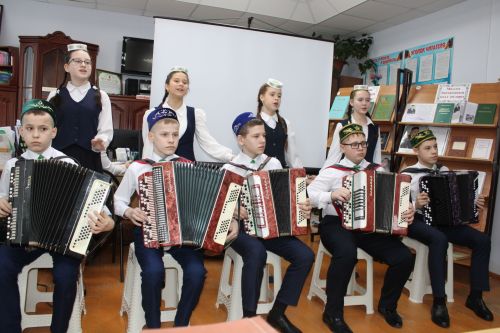 Күренекле шәхесләребезне искә алдык