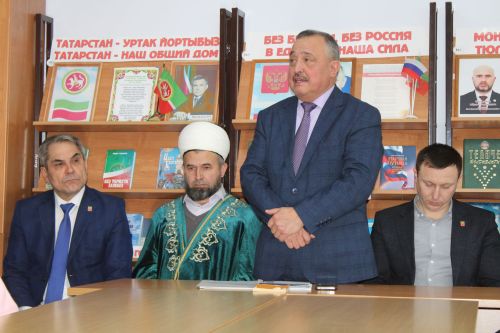 Күренекле шәхесләребезне искә алдык