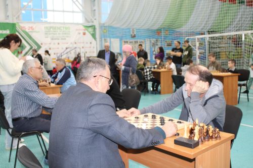 Теләчедә шахмат-шашка ярышлары бара
