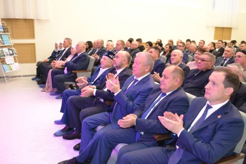 «Яшик әле, Теләче» дип исемләнгән китап тәкьдим итү кичәсе булды