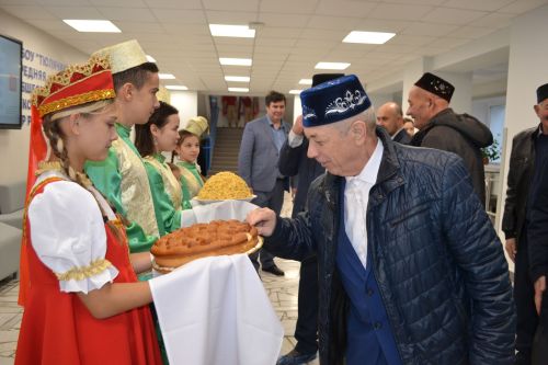 «Яшик әле, Теләче» дип исемләнгән китап тәкьдим итү кичәсе булды