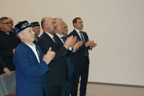 «Яшик әле, Теләче» дип исемләнгән китап тәкьдим итү кичәсе булды