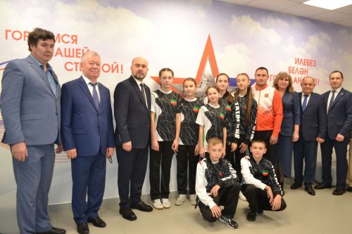 «Яшик әле, Теләче» дип исемләнгән китап тәкьдим итү кичәсе булды