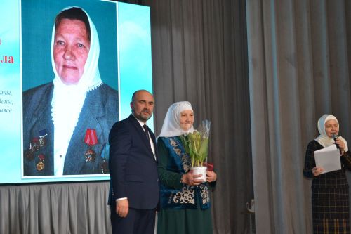 «Яшик әле, Теләче» дип исемләнгән китап тәкьдим итү кичәсе булды
