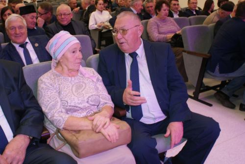 «Яшик әле, Теләче» дип исемләнгән китап тәкьдим итү кичәсе булды