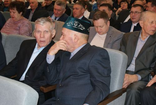 «Яшик әле, Теләче» дип исемләнгән китап тәкьдим итү кичәсе булды