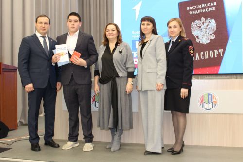 Паспортлар тапшырылды