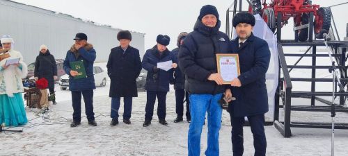 Теләчедә Гомәр  Байчуринның 135 еллыгына багышлап эшләнгән хәтер тактасын ачтылар