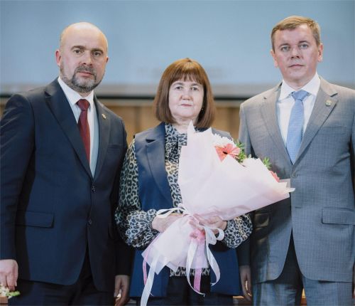 Татарстан Республикасының “Фидакарь хезмәт өчен” медале белән бүләкләнде